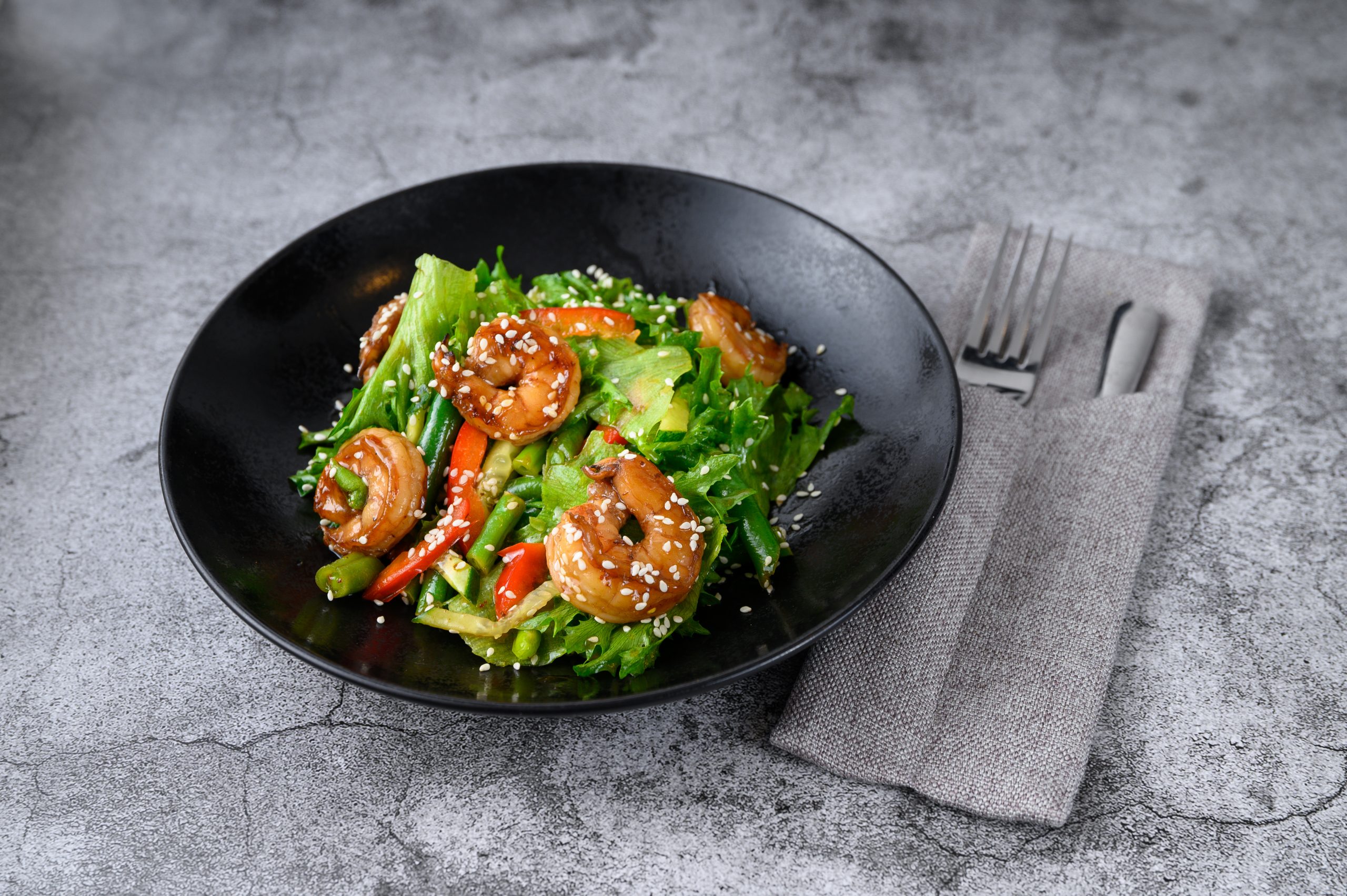 Platter of vegetables and prawns - Les Jardins de Lavande Arômes et Saveurs